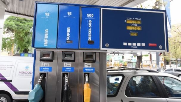 Piden bajar la velocidad, hacer home office y no manejar los domingos para ahorrar combustible | Información General