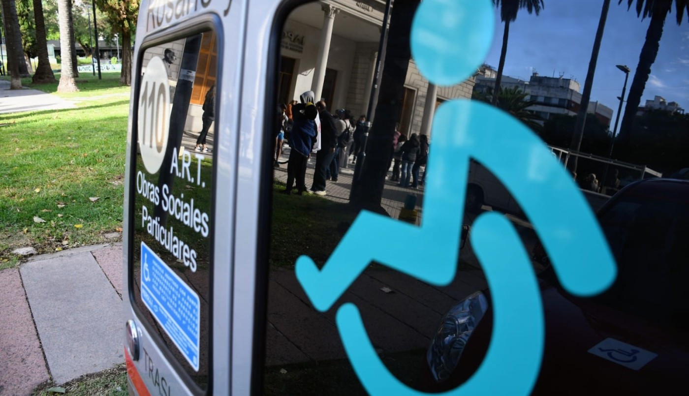 La falta de pago a transportes especiales dificulta la rehabilitación de unos 200 chicos santafesinos | Rosario y la región