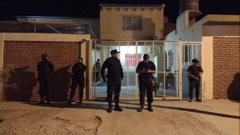 Un chico de 14 años sacó el arma de su papá, se le escapó un tiro y murió frente a dos amigas | Información General
