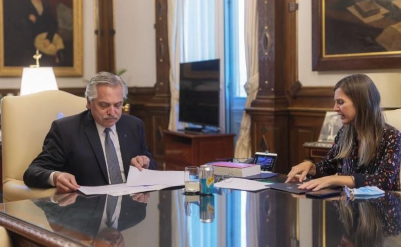 El Gobierno confirmó el pago de un bono de $6.000 para 4,6 millones de jubilados | Economía y negocios