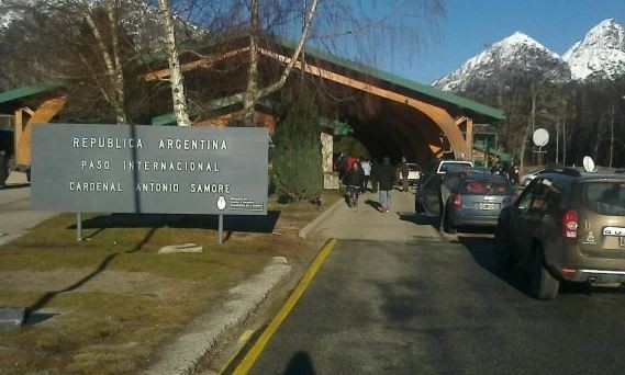 A partir de mayo se abrirán todos los pasos fronterizos terrestres entre Argentina y Chile | Información General