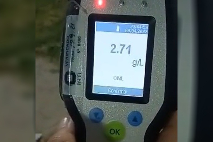 Le sacó el auto al abuelo y se lo chocó: estaba borrachísimo | Rosario y la región