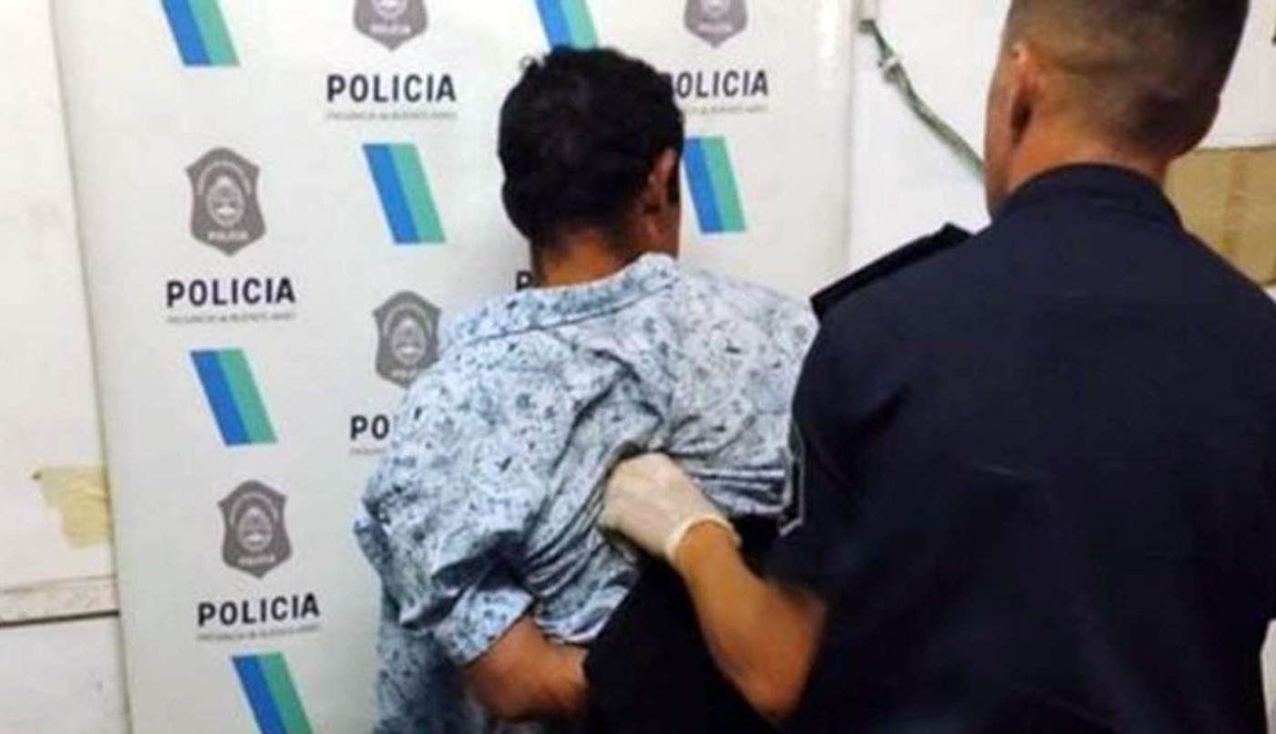 Una mujer y su hija de 5 años fueron abusadas en plena calle cuando salieron a hacer las compras | Información General