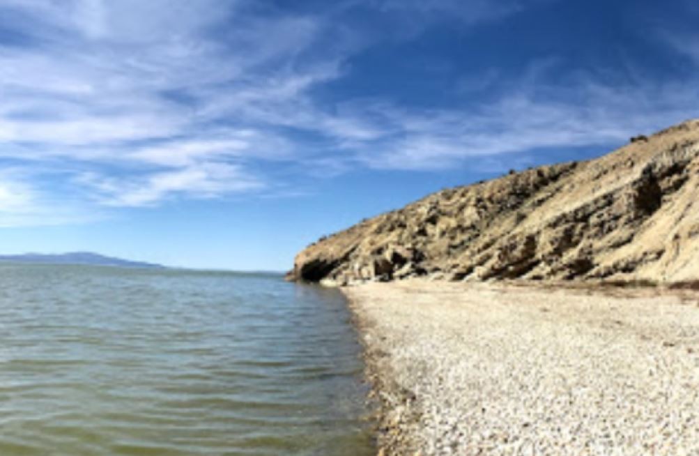 Encontraron el cuerpo de una chica en un lago de Chubut: buscan a su hermano de 4 | Información General