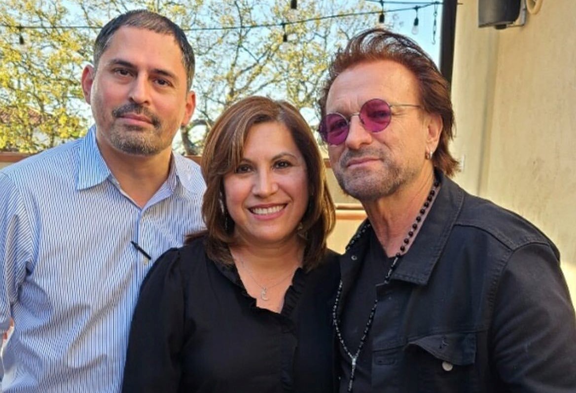 Un imitador se hizo pasar por Bono para comer gratis en un restaurant | Tecnología