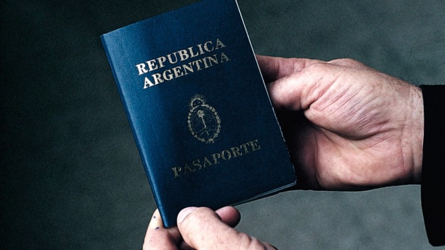 Eliminan el sellado en los pasaportes para entrar o salir del país | Información General
