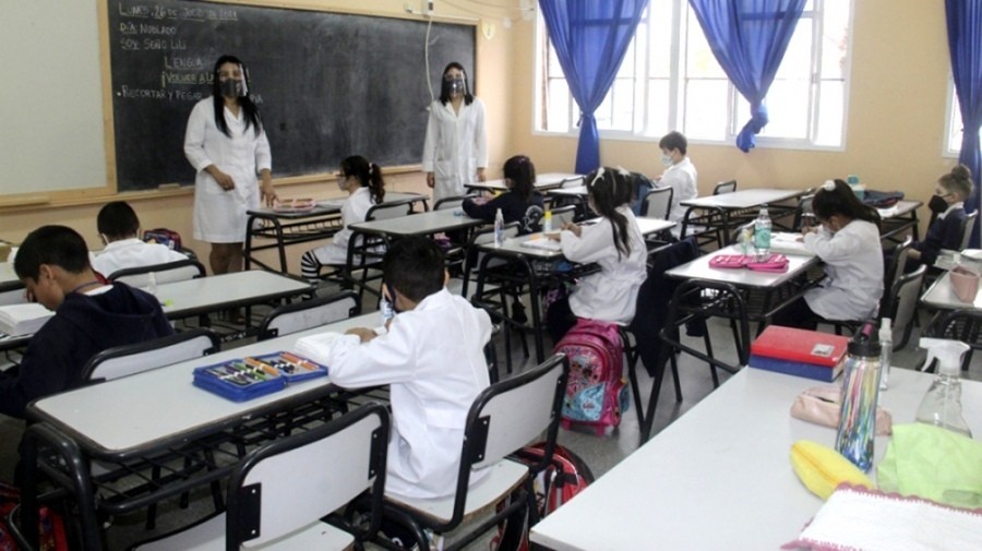 El gobierno insistirá con la extensión del horario en las escuelas | Información General
