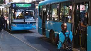Paro de colectivos: "No es justificativo de ausencia laboral el paro de transporte", dijo el ministro de Trabajo | Rosario y la región