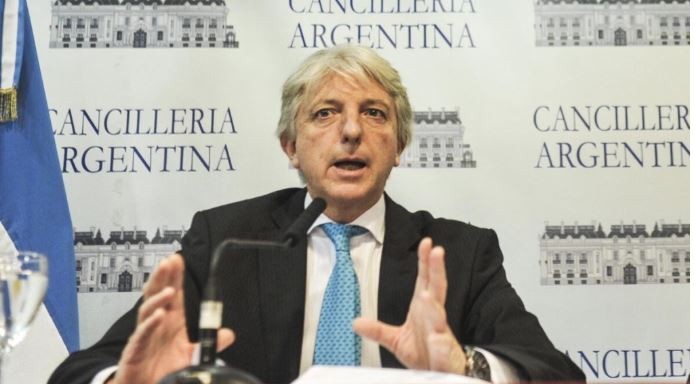 Investigan si el ex vicecanciller de Macri estaba borracho cuando firmó un acuerdo con Londres por Malvinas | Información General
