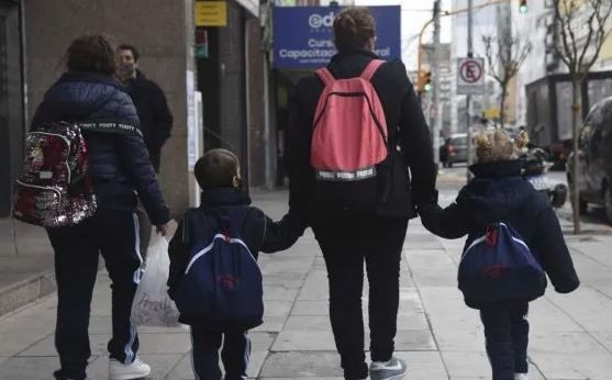 El gobierno bonaerense autorizó un aumento del 25% en las cuotas de los colegios privados, retroactivo a marzo | Información General