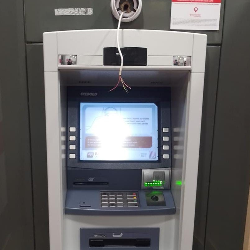 Una mujer fue detenida por dañar un cajero automático | Información General