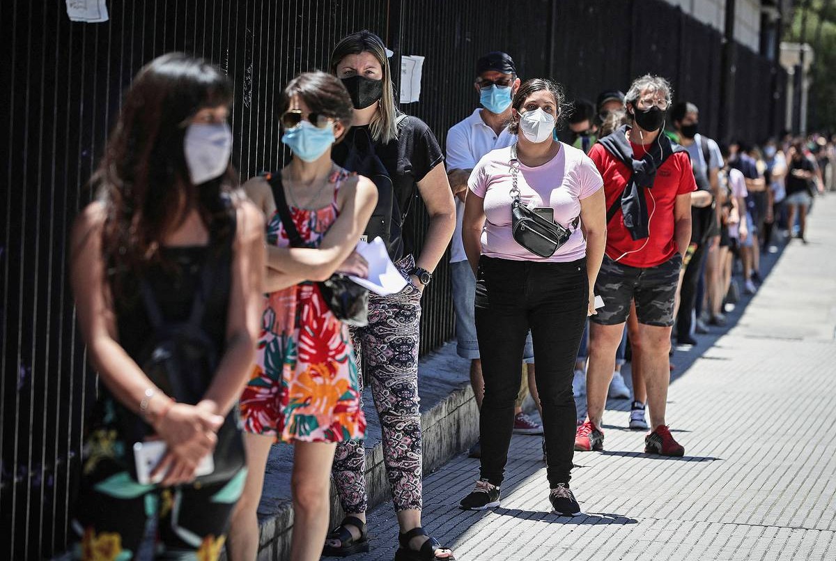 Se reportaron 11.443 contagios y 111 muertes en los últimos siete días | Información General