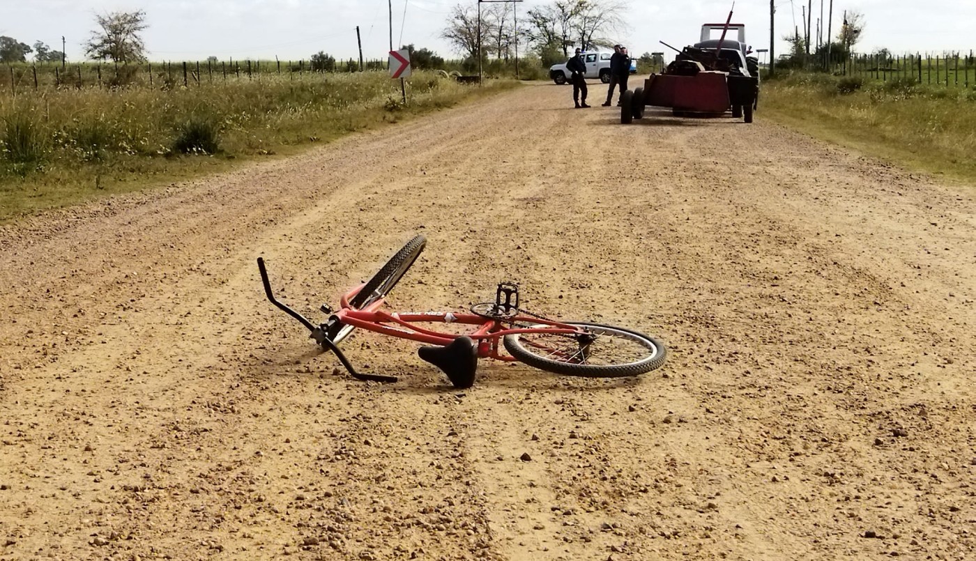 Nene de 12 años en bicicleta murió al chocar con una máquina en una ruta | Información General