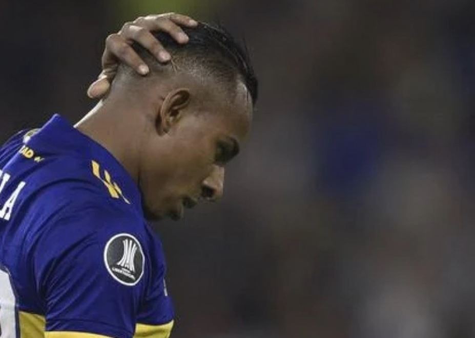 Villa tiene prohibido salir del país y acercarse a la mujer que lo denunció | Información General