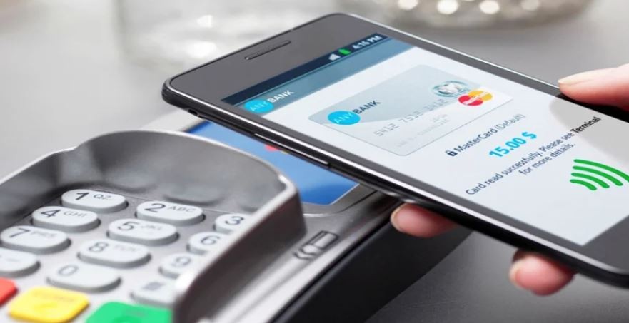 Bancos y billeteras virtuales podrán asociar todas las cuentas de una persona en sus apps | Economía y negocios