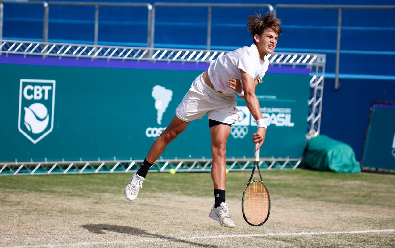 Un tenista sanlorencino de 13 años llega a las canchas de Wimbledon | Rosario y la región