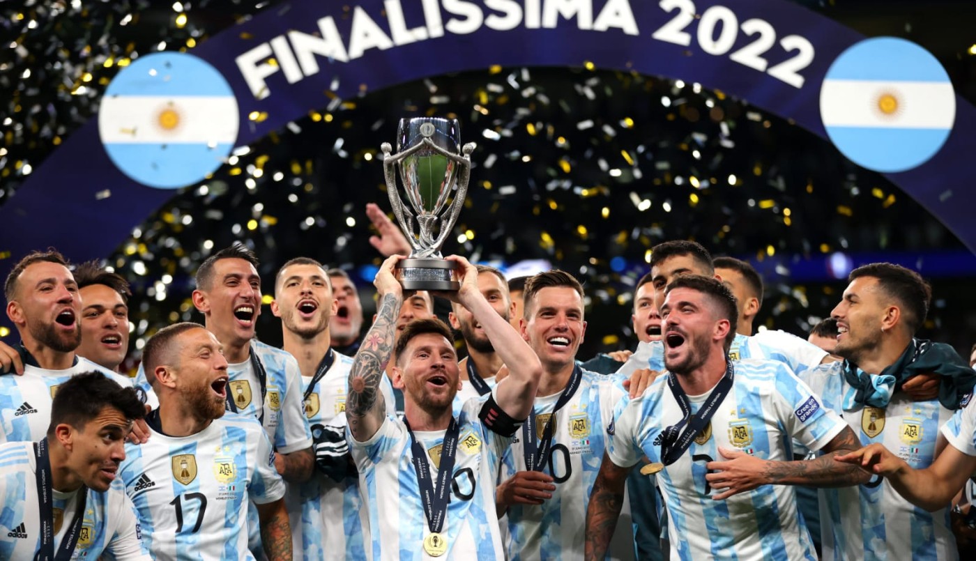 Argentina goleó a Italia y se quedó con la Finalissima | Deportes