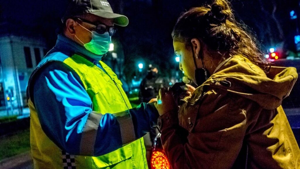 Preocupa el aumento en la positividad de los controles de alcoholemia de conductores profesionales | Rosario y la región