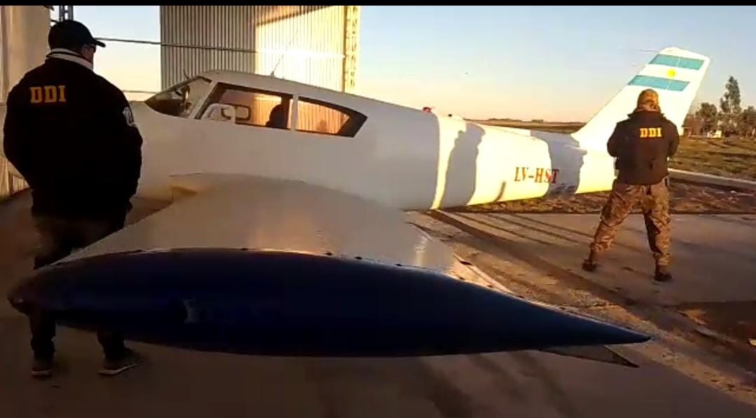 Origone: encontraron un avión robado en un campo del hermano de Rocío Marengo | Información General