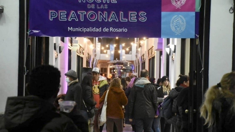 Noche de las Peatonales: La 3° edición tuvo masiva convocatoria | Rosario y la región