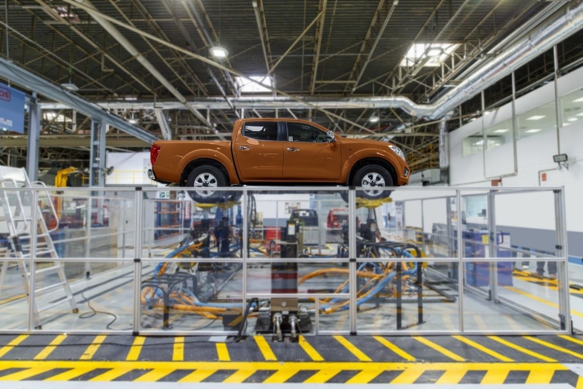 Nissan y Renault frenan la producción por falta de neumáticos | Economía y negocios