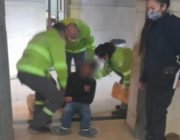 Bullying salvaje: Un alumno fue atacado a golpes y terminó internado | Información General