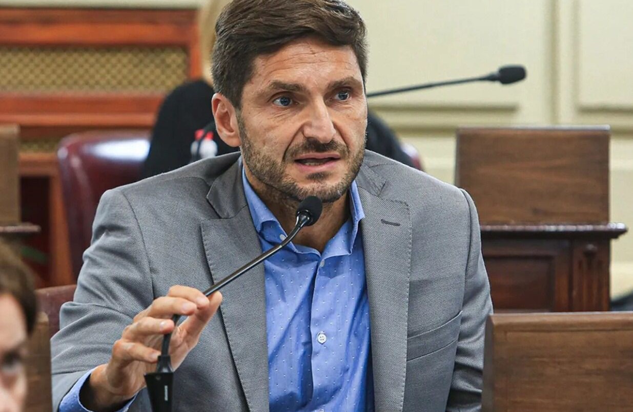 Pullaro afirmó que en la provincia "los presos están de fiesta" | Política