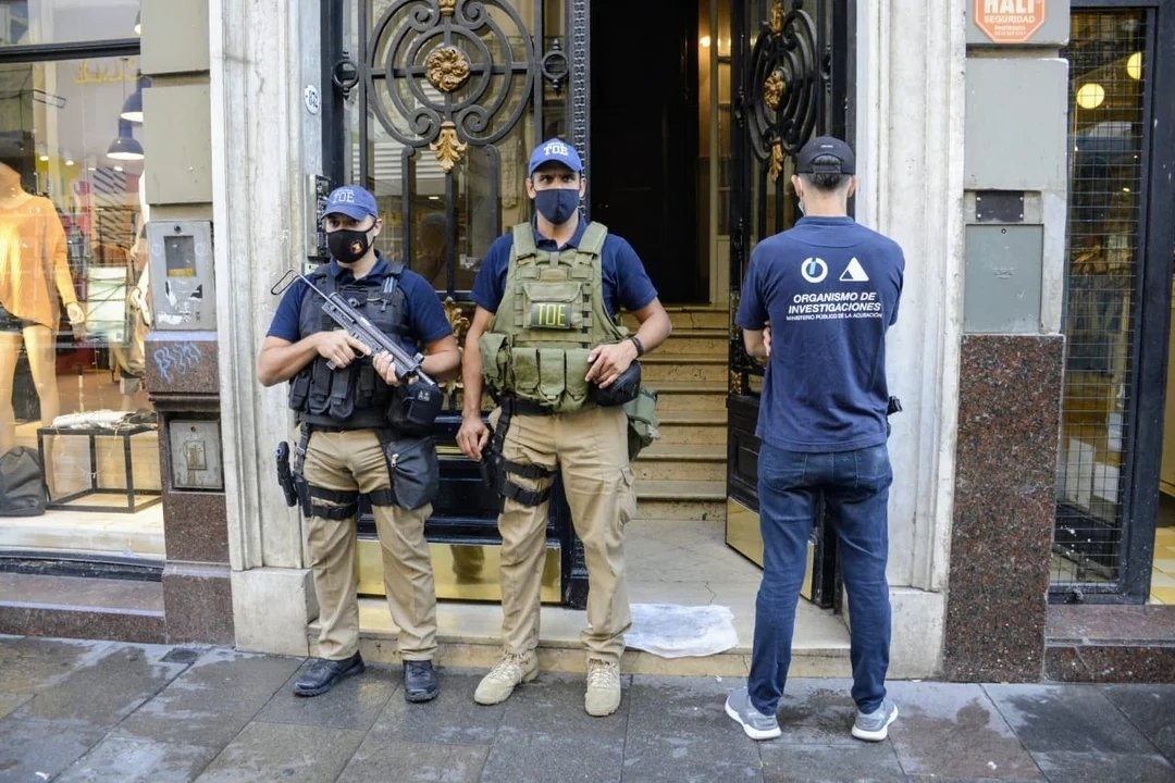 Condenaron a asesor de financiera por venderle dólares al narco Coto Medrano | Información General