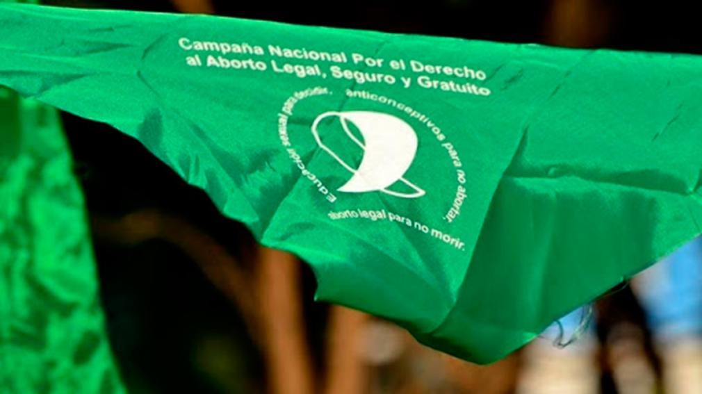 Realizan "pañuelazo verde" frente a embajada de EE.UU. para repudiar fallo contra el aborto | Información General