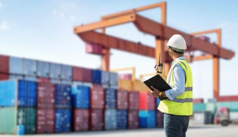 La Aduana denunció a empresas por infracciones y les reclama 15 millones de dólares | Economía y negocios