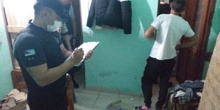 Un hombre de 69 años conoció a una chica de 19 en las redes sociales y la invitó a su casa: era una viuda negra que le robó 700.000 dólares | Información General