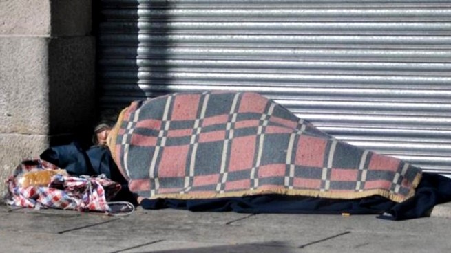 Denuncian la muerte de 10 personas en situación de calle y convocan a un "frazadazo" en el Obelisco | Información General