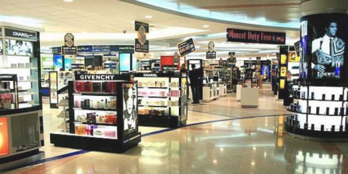 Más cepo al turismo: prohibieron el pago en cuotas en los Free Shop | Economía y negocios