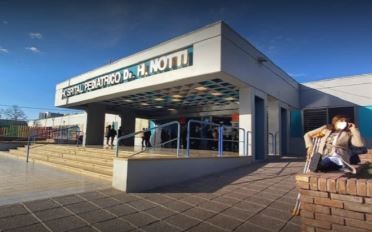 Una nena de 4 años fue atropellada por su papá con un camión y está internada con estado reservado | Información General