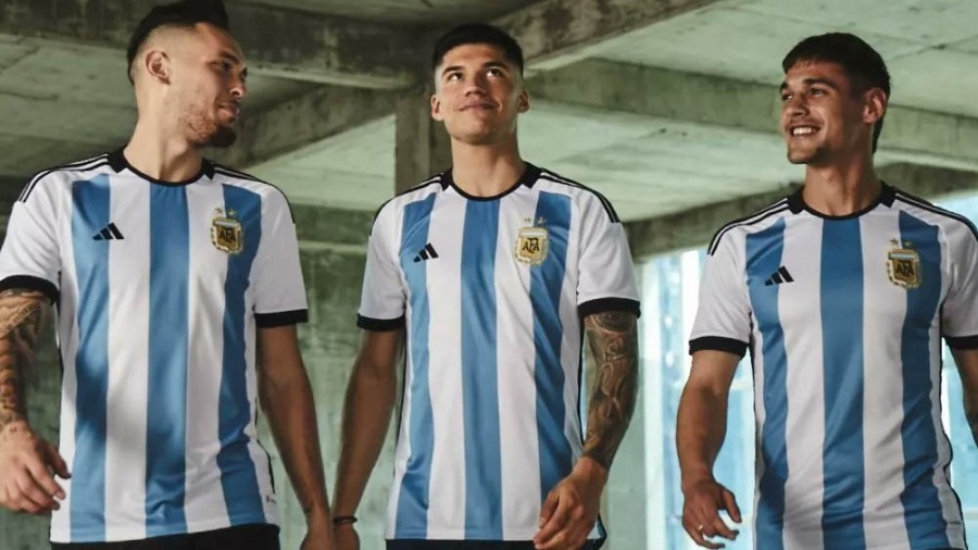 Así es la nueva camiseta con la que Argentina buscará el título en Qatar 2022 | Deportes