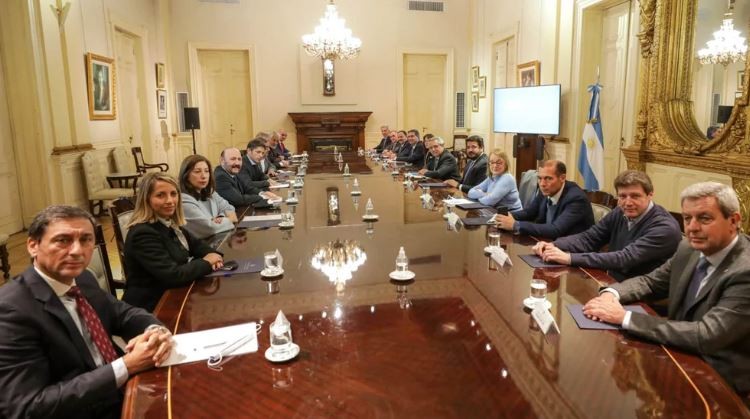 Alberto Fernández se reunió con los gobernadores peronistas en Casa Rosada | Política