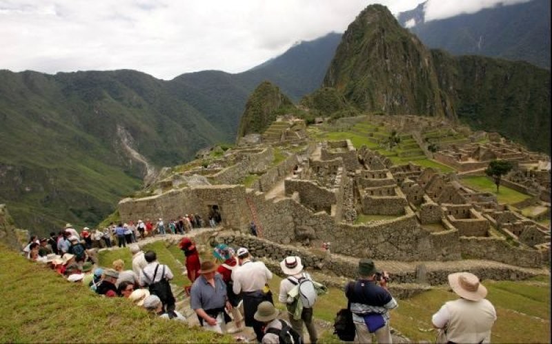 Rebelión en Machu Picchu: Turistas protestaron por la falta de boletos para visitar las ruinas | Internacionales