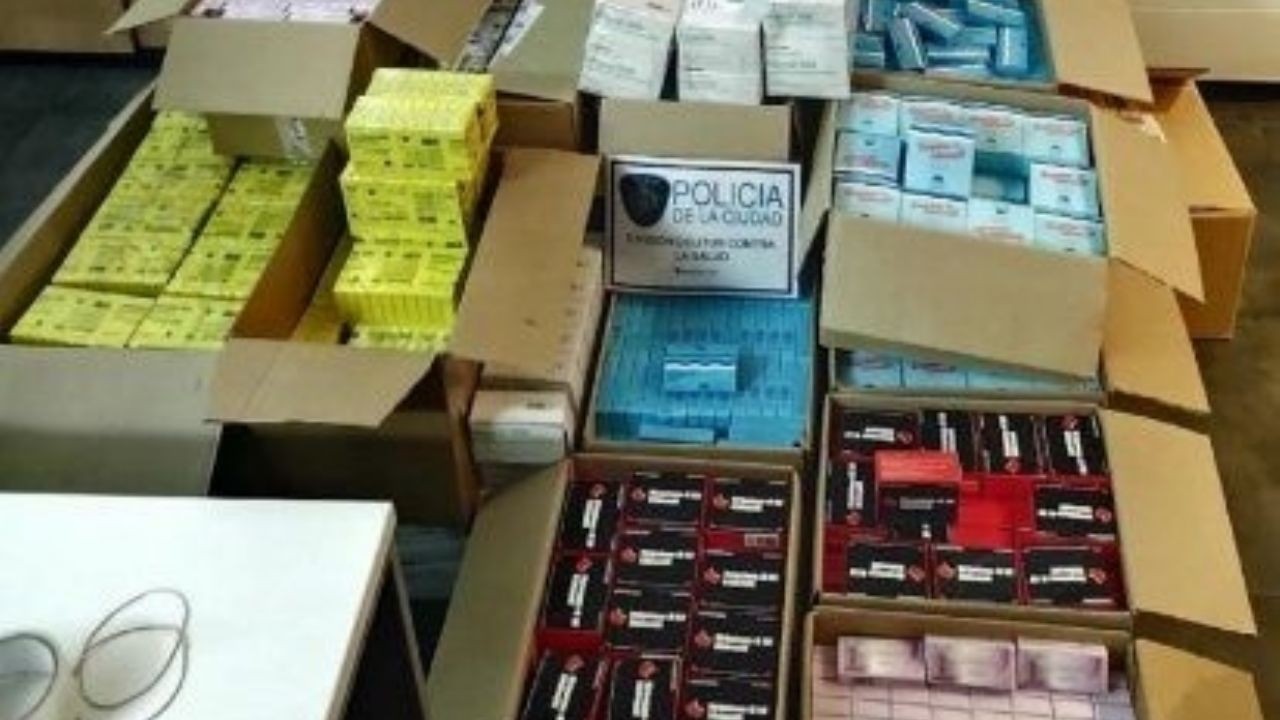 Incautaron más de 32 mil medicamentos que se distribuían de forma ilegal en un local de Villa Lugano | Información General