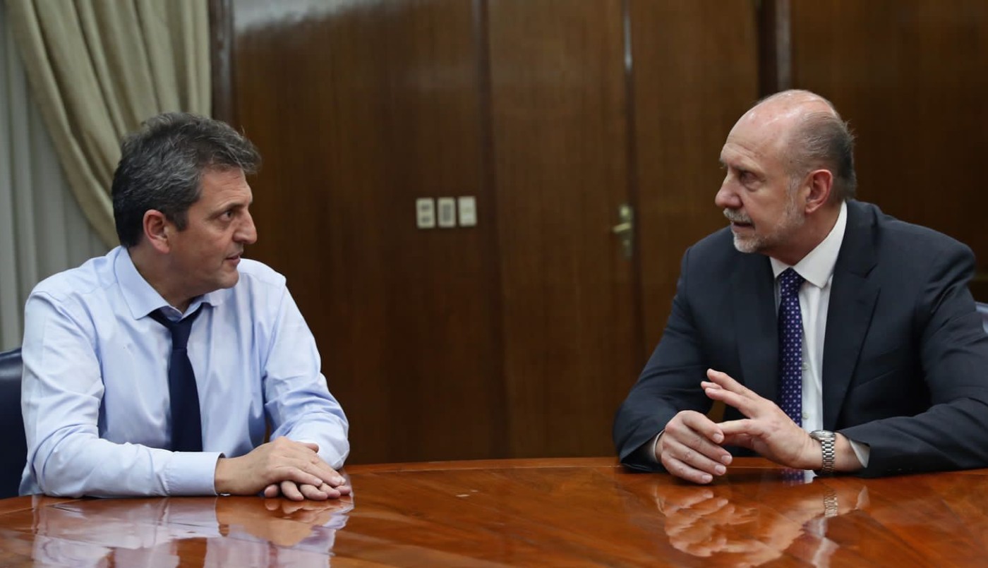 Acueducto, deuda, importaciones y más: los temas del encuentro Perotti-Massa | Rosario y la región