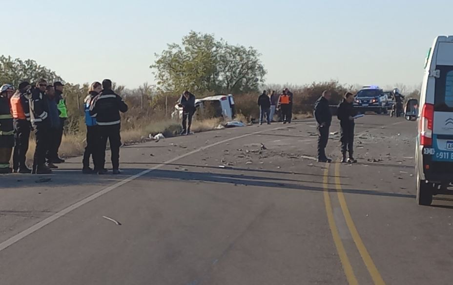 Fatal accidente en Mendoza: una mujer murió al chocar de frente contra una camioneta | Información General