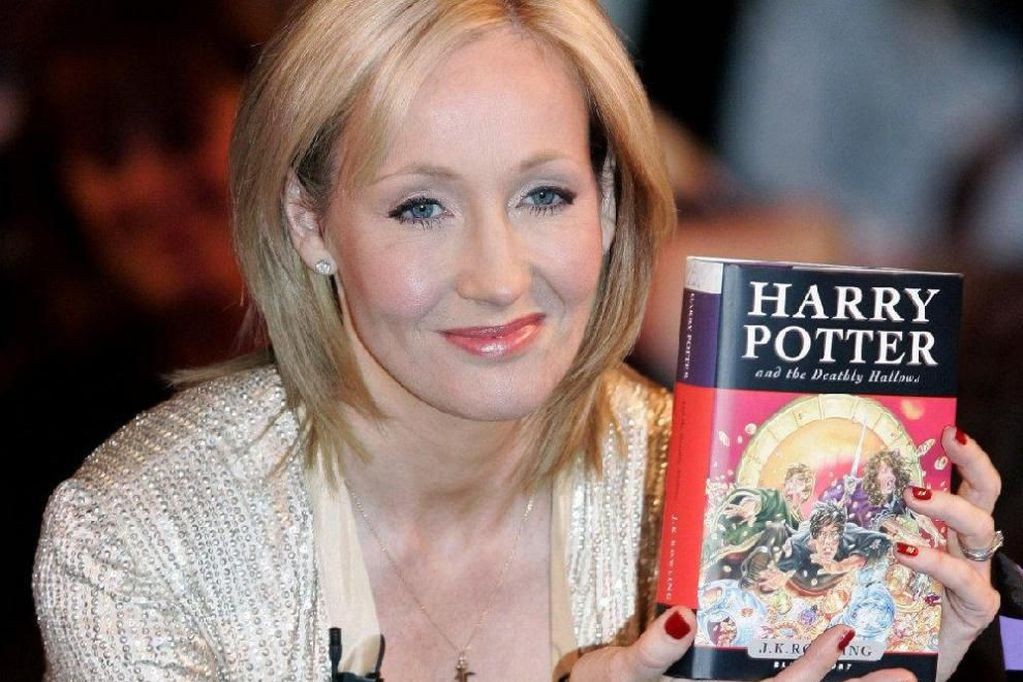 Policía británica investiga amenazas de muerte a J.K. Rowling | Información General
