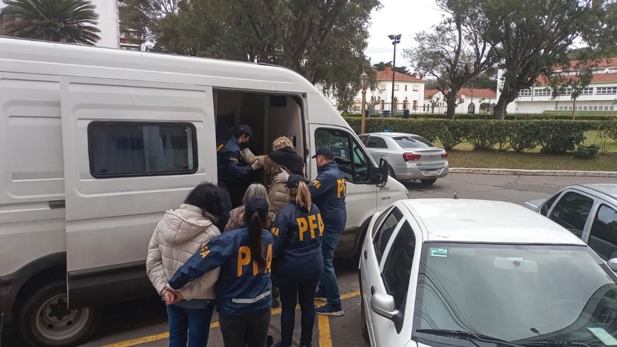 Embargan 37 propiedades y 13 autos a imputados por la secta de Villa Crespo | Información General
