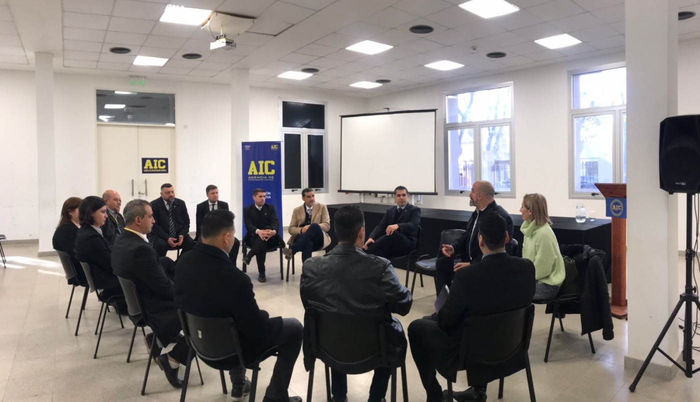 Acuerdo de fortalecimiento en investigaciones de Cibercrimen entre la AIC y Nación | Información General