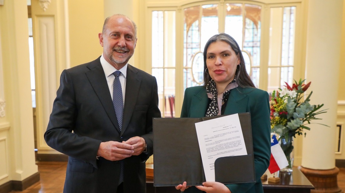 Perotti recibió a la Embajadora de Chile | Política