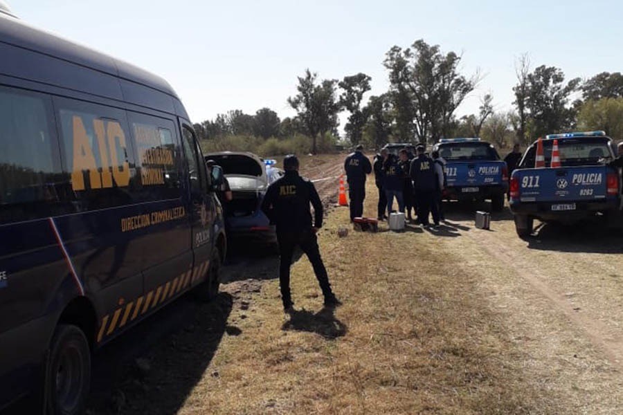 Hallaron a un hombre asesinado en un descampado a orillas del arroyo | Rosario y la región