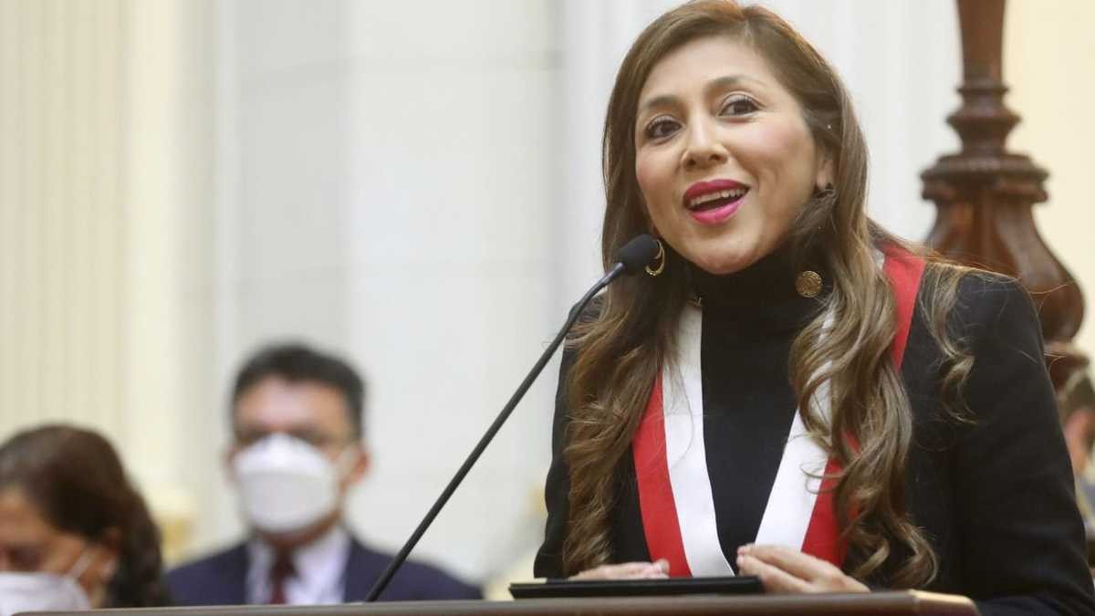 El Congreso de Perú destituyó a su presidenta | Internacionales