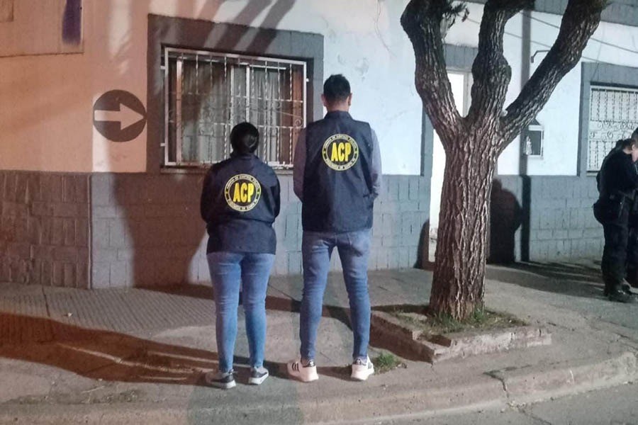 Policía a la cárcel por asaltar un comercio y usar una moto de la comisaría | Rosario y la región