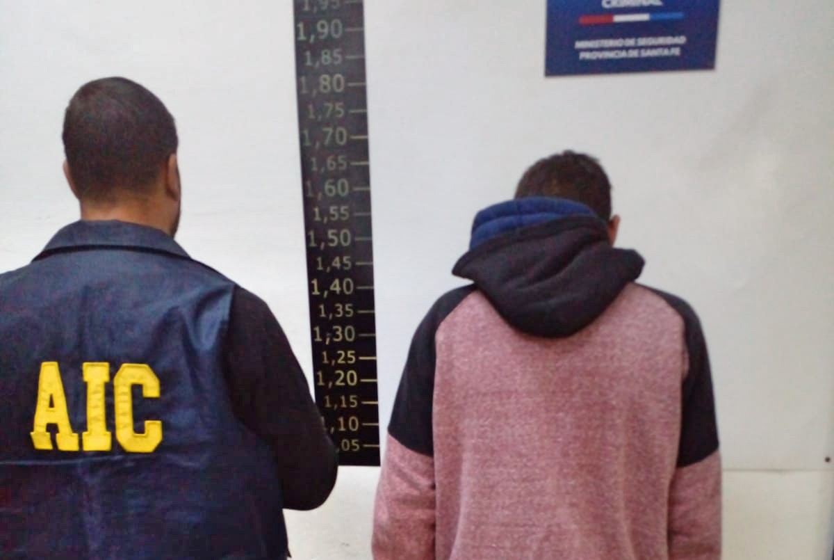 Detuvieron a un hombre por un doble homicidio reciente en Rosario | Rosario y la región