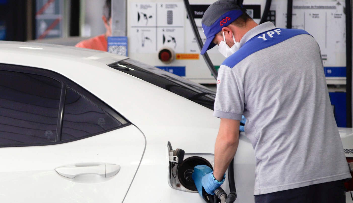 Aumentó el combustible en el país | Economía y negocios