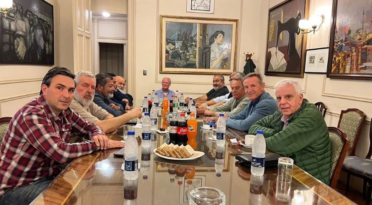 La CGT y los movimientos sociales se reunieron para trabajar en un frente común para 2023 | Política